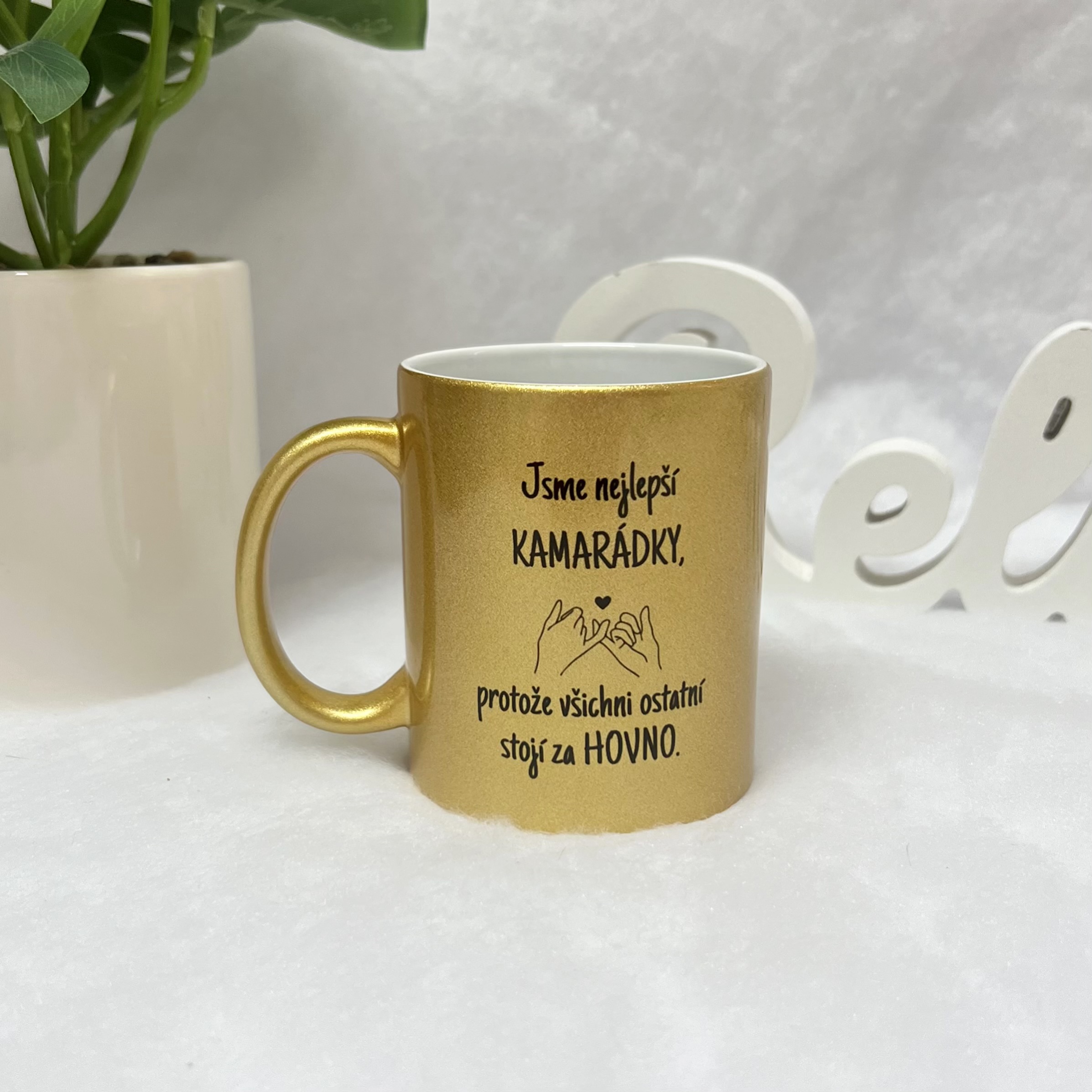 Hrnek Jsme nejlepší kamarádky zlatý