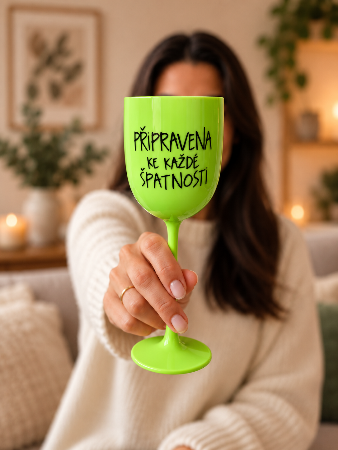 Plastová sklenička “Připravena ke každé špatnosti” zelená
