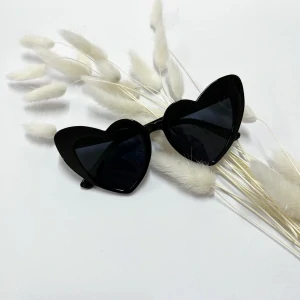 Sluneční brýle srdíčka černé