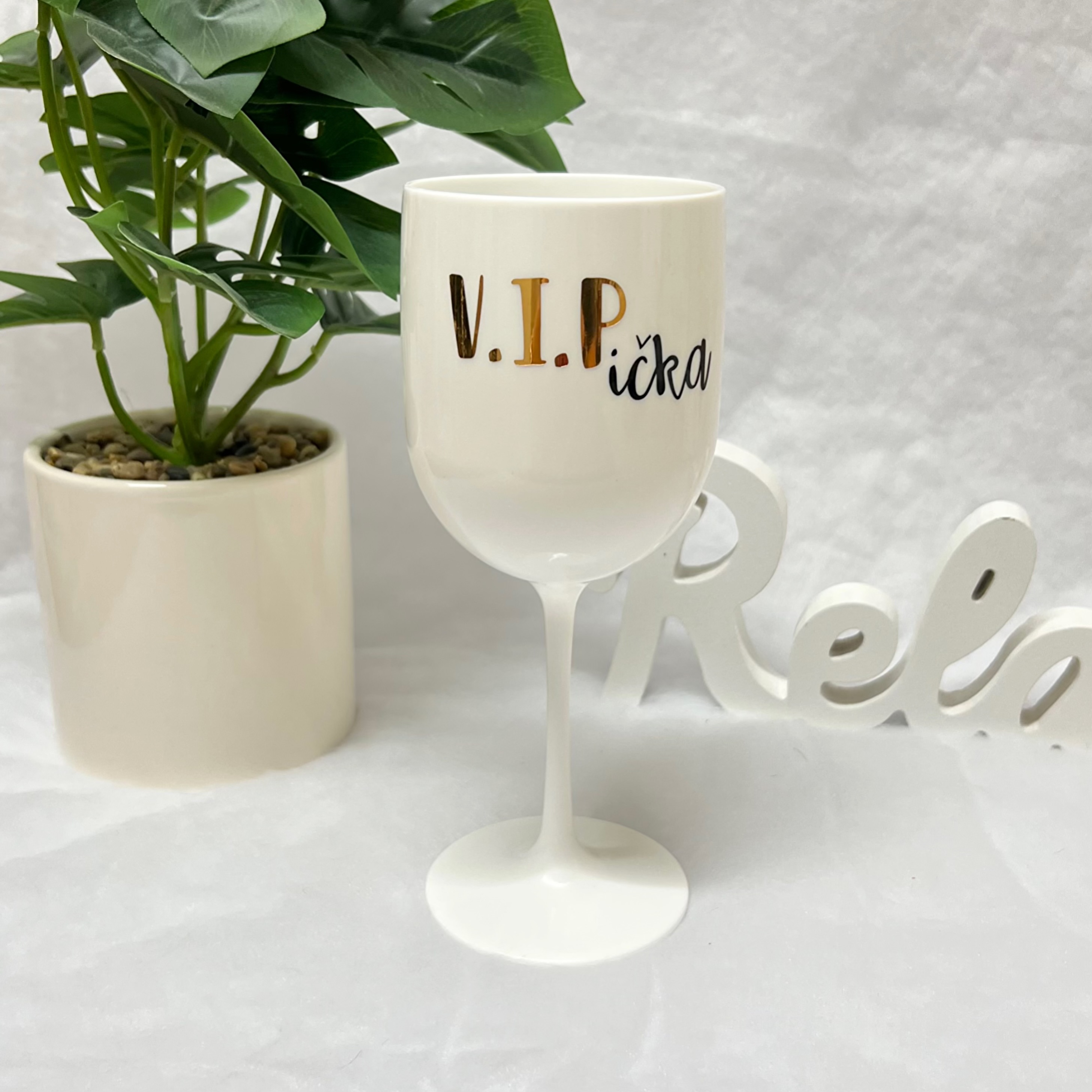 Plastová sklenička “V.I.Pička” bílá