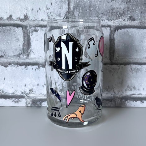 Sklenička Wednesday