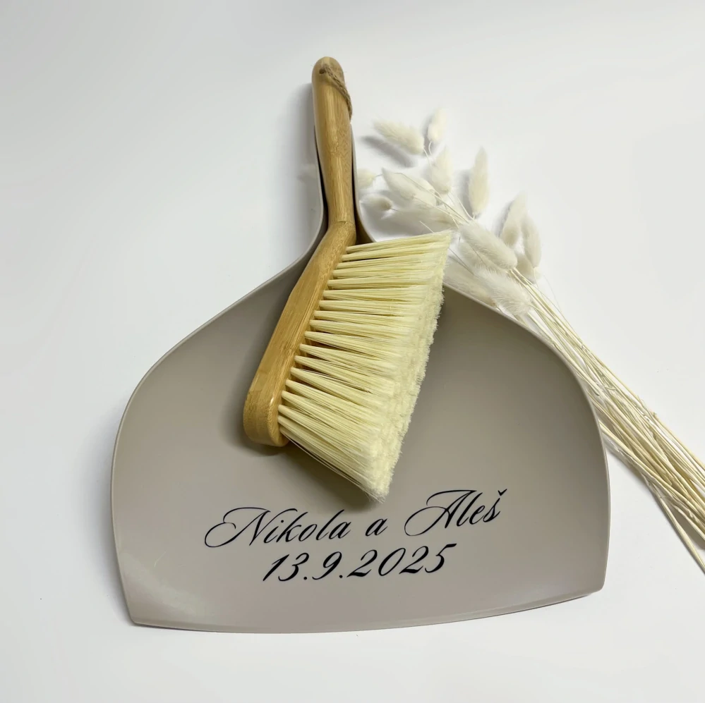 Svatební smetáček s lopatkou na střepy Světle šedý